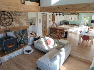  Proprit/chteau  vendre 7 pices 150 m