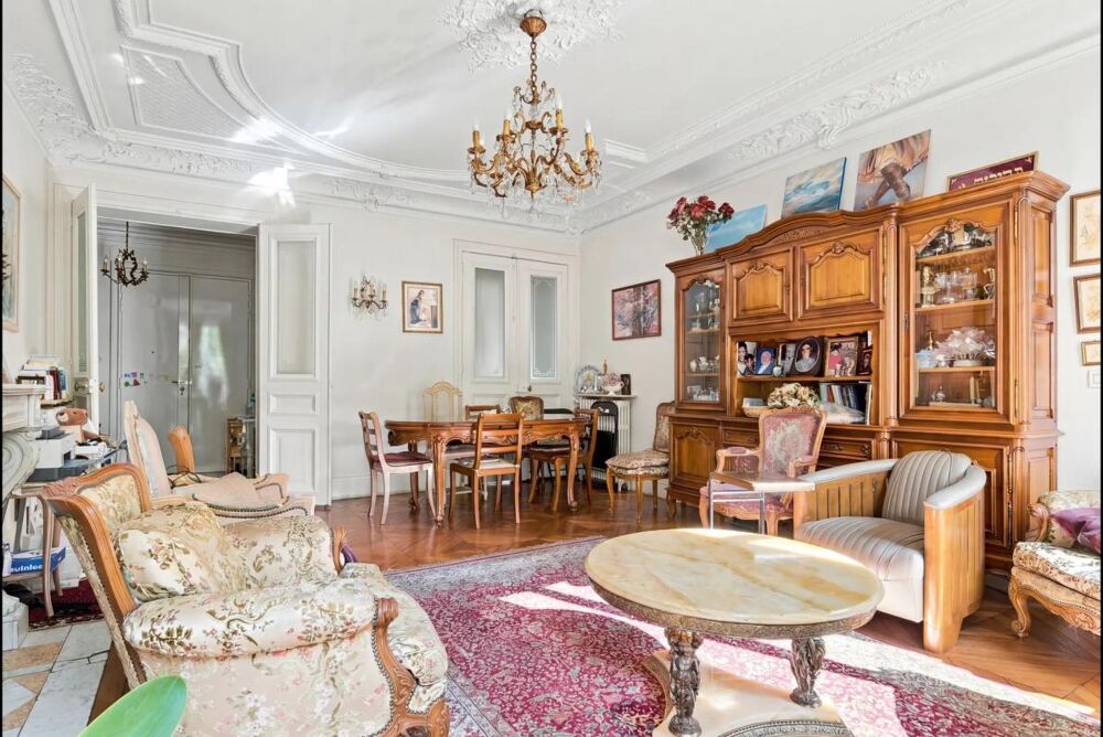 Vente Appartement 75010 - APPARTEMENT 130 m² avec balcon - 5 PIECES Paris 10