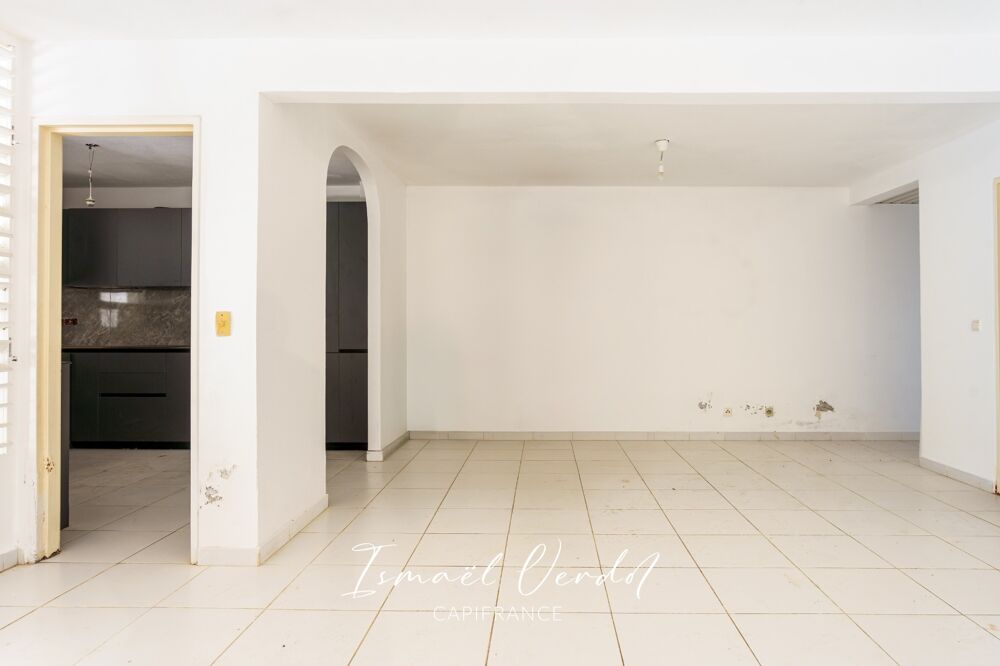Vente Appartement T4 à 30 m de la plage au Gosier Le gosier