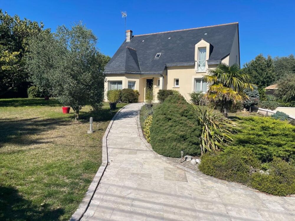 Maison Neuillé 7 pièce(s) 170 m2