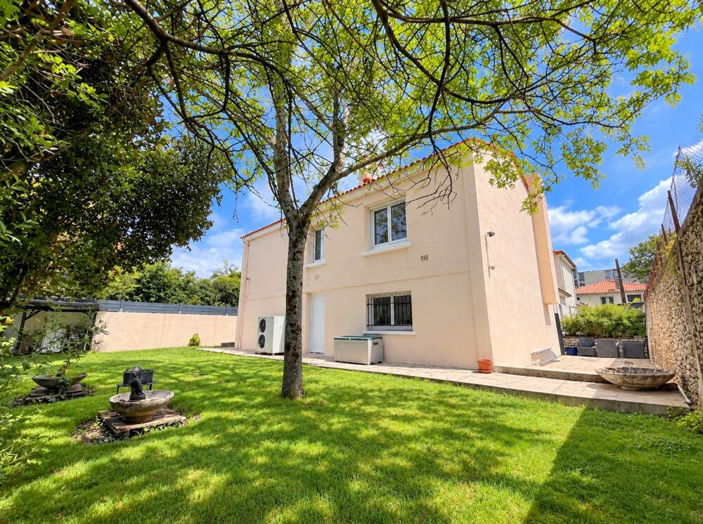 ? COGNAC Maison à Vendre Proche Quartier Champ de Foire ?