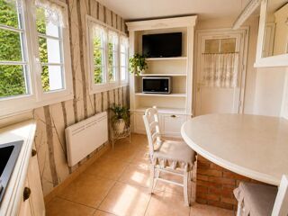  Propriété/château à vendre 14 pièces 384 m²