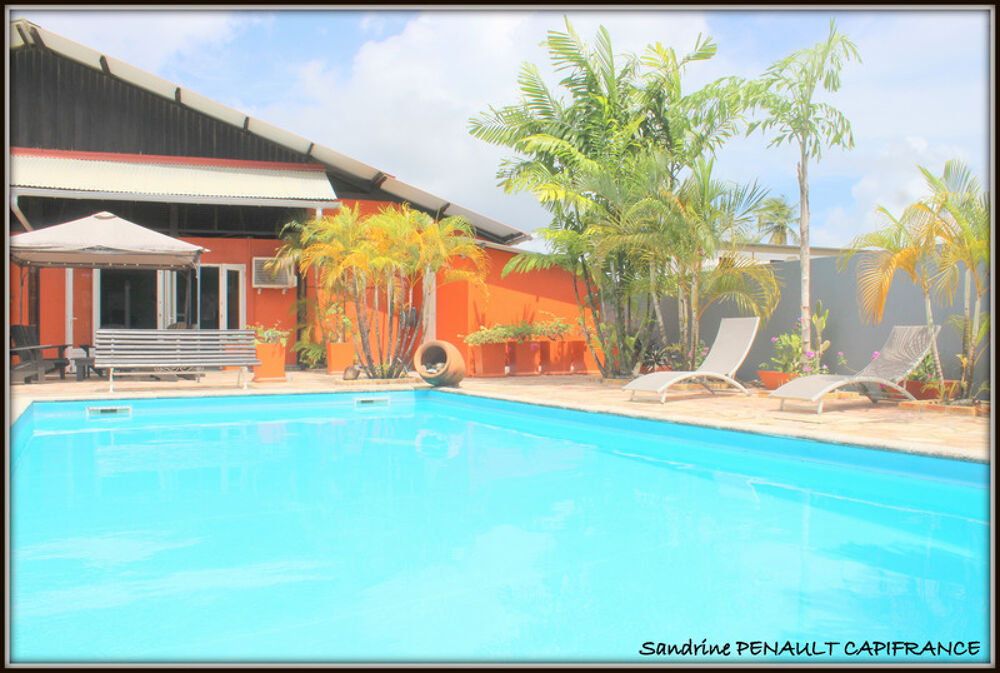 Vente Immeuble A VENDRE A KOUROU UN MAGNIFIQUE COMPLEXE IMMOBILIER DE 8 APPARTEMENTS (R+1) DE 960 m² - UNE VILLA T5 (R+1) DE 310 m² - TERRAIN 1 Kourou