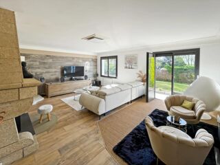  Maison � vendre 9 pi�ces 260 m�