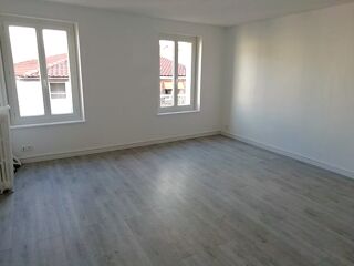  Appartement à louer 1 pièce 35 m²