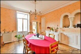  Maison à vendre 10 pièces 246 m²