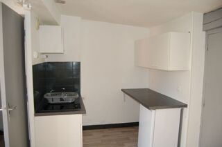  Appartement à louer 2 pièces 32 m²