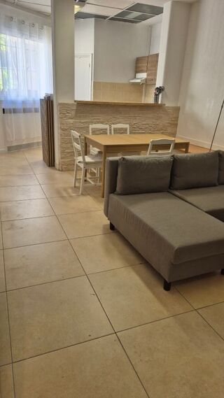  Appartement à louer 3 pièces 67 m²