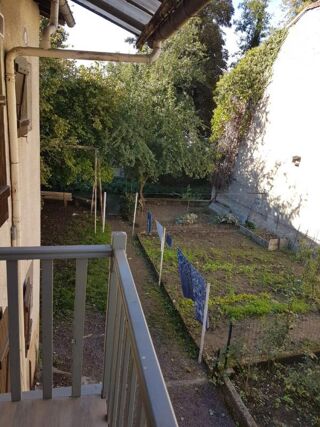  Immeuble � vendre 15 + pi�ces 275 m�