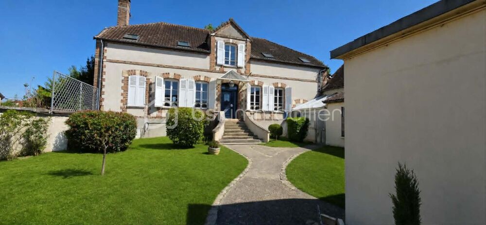 Magnifique maison bourgeoise entièrement rénovée  Charme de l'ancien et confort moderne