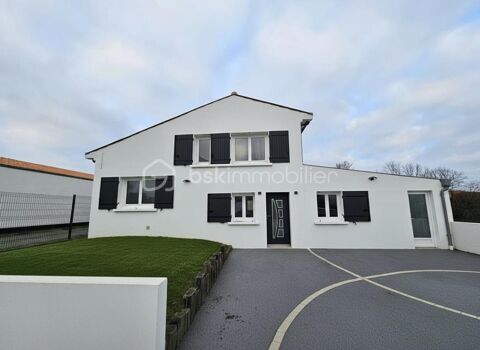   Maison de 135 m� r�nov�e avec go�t ! , 4 chambres et 400 m de terrain Maison - 5 pi�ce(s) - 135 m�