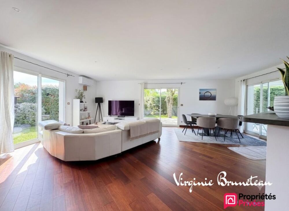 MAISON DE PLAIN-PIED 116 m² 3 CHAMBRES ?PISCINE