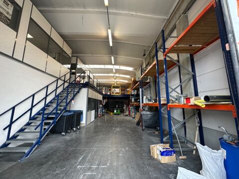  Dpt Rhne (69),  louer MEYZIEU Entrepot et/ou Bureaux partags, de 234m2 environ + communs au mas des entreprises 