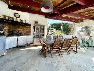  Maison  vendre 15 + pices 453 m