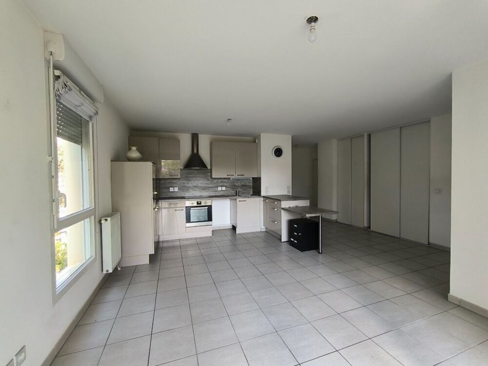 Location Appartement Location Appartement T4 de 74,94m�- r�sidence r�cente-ascenseur-balcon-place de parking privative Givors