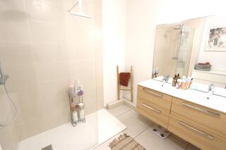  Appartement � vendre 4 pi�ces 103 m�