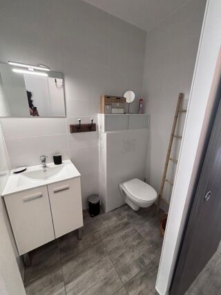  Appartement à louer 1 pièce 28 m²