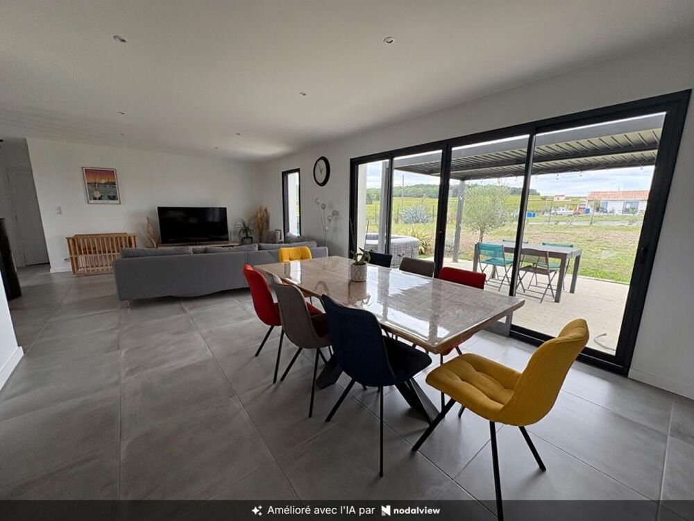Vente Maison EXCLUSIVITE Maison  de plain pied à 5 mn de PONS 17800 5 pièce(s) 128 m2 Pons