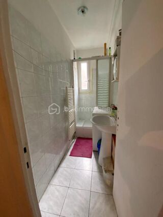 Vente Appartement Appartement charmant au pied du Métro Paris 18