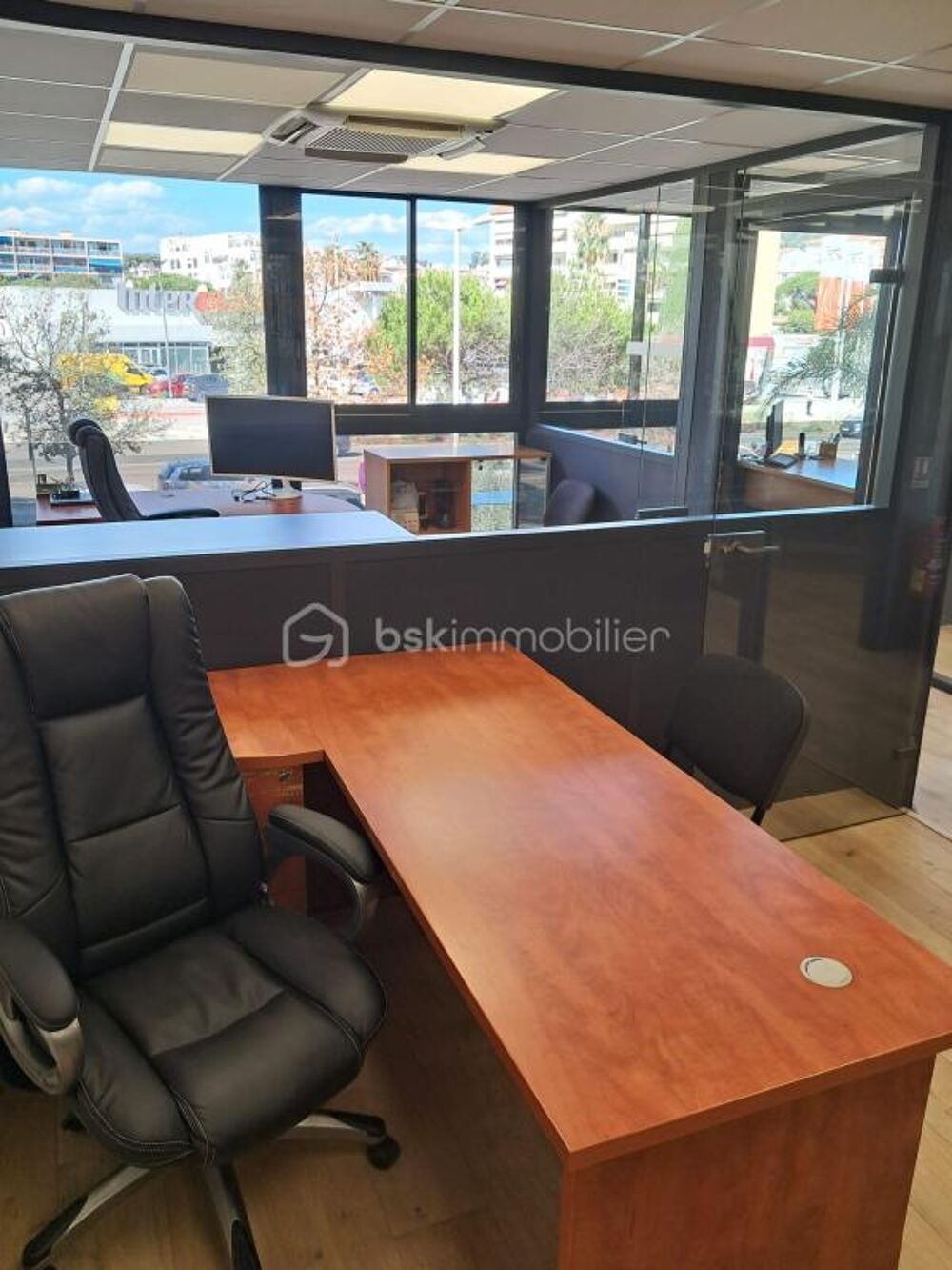   CANNES LA BOCCA – PLEIN CENTRE – PLATEAU DE BUREAUX 116 M² – IMMEUBLE RÉCENT Cannes