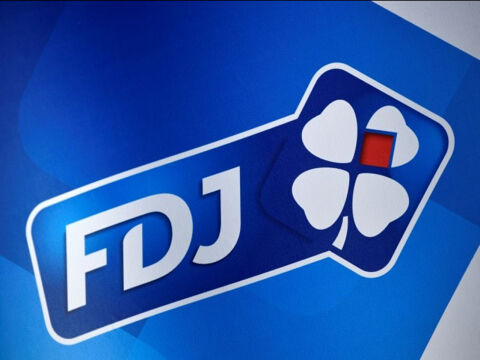   71100 CHALON SUR SAÔNE -  TABAC, FDJ, PMU, BIMBELOTERIE 