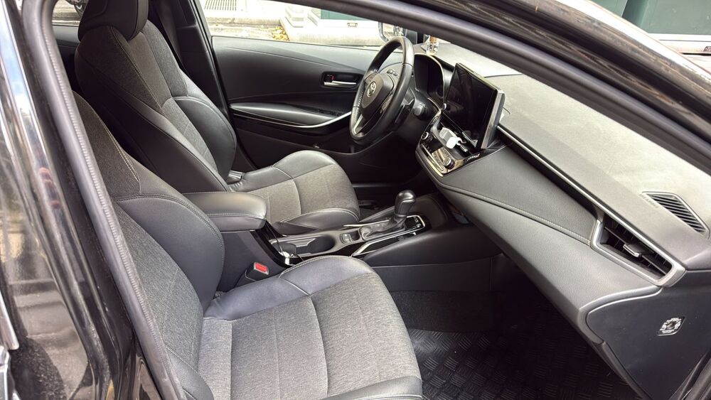 Corolla XII 2.0 VVT-i 180 CVT Design 2023 occasion 75017 Paris