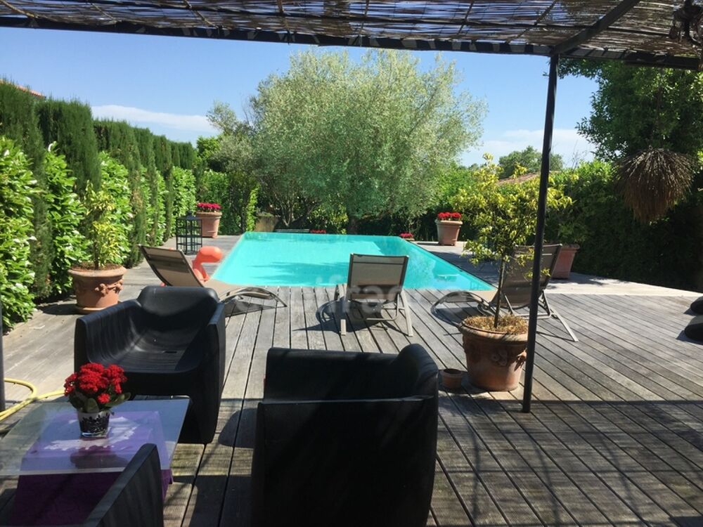 BAISSE DE PRIX  Demeure de charme avec appartement indépendant et piscine RIEUMES (31)