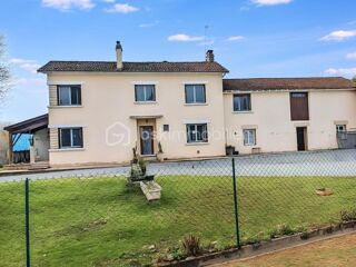  Maison Chef-Boutonne (79110)