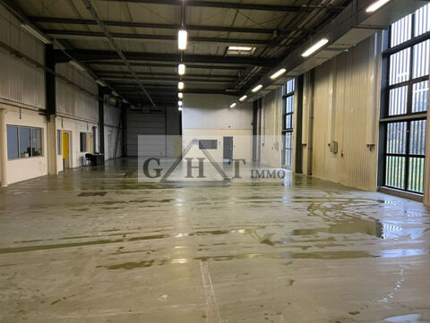 A LOUER  BATIMENT INDUSTRIEL INDEPENDANT  BRIE-COMTE-ROBERT 7700 77170 Brie comte robert