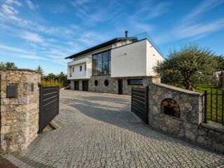  Maison à vendre 8 pièces 263 m²