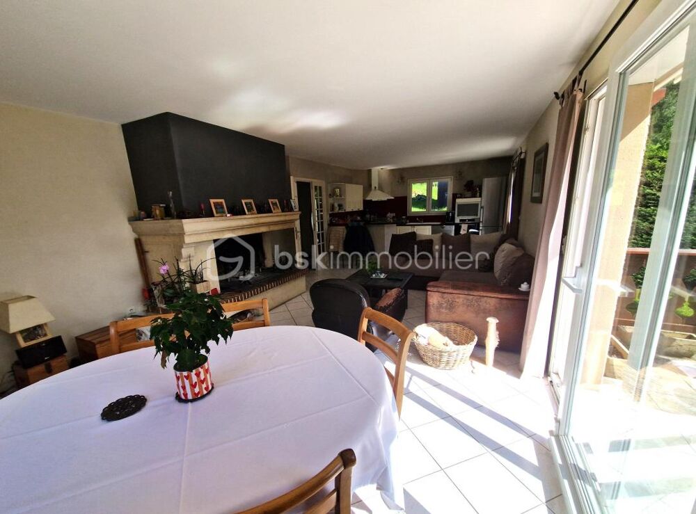 � vendre  Maison Les Rousses (39220)