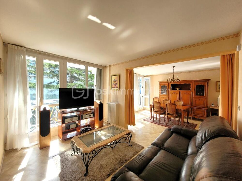 Vente Appartement APPARTEMENT 4 PIECES LUMINEUX AVEC BALCON ET PARKING Chelles