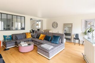  Propri�t�/ch�teau � vendre 9 pi�ces 227 m�