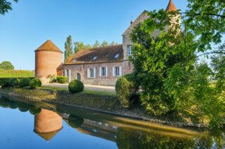  Maison à vendre 15 + pièces 707 m²