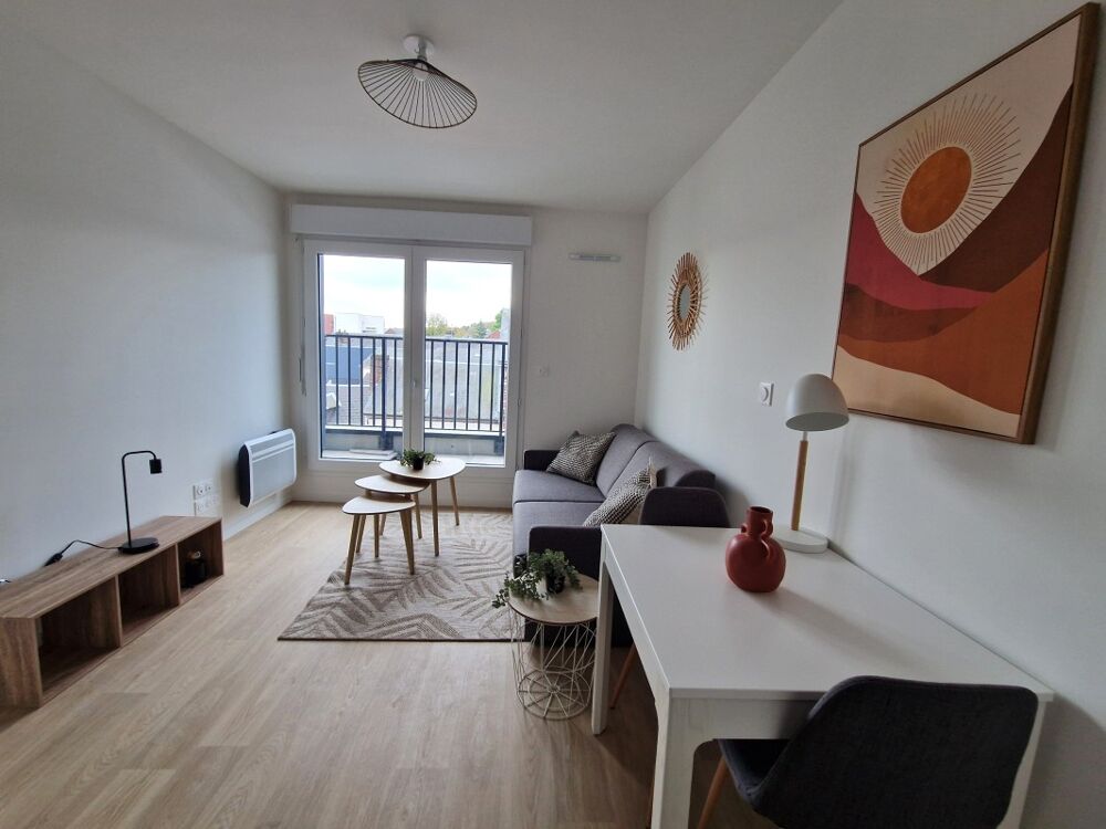 Studio MEUBLE avec balcon à MAROMME