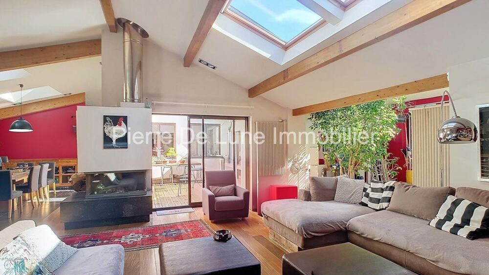 Maison de plain pied atypique de 205 m2 habitable avec patio
