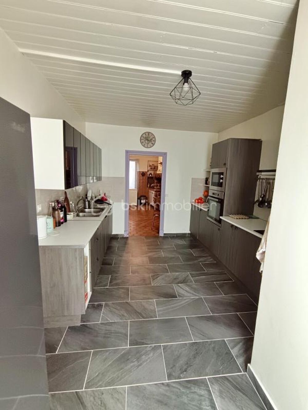 Grande maison de village rénovée