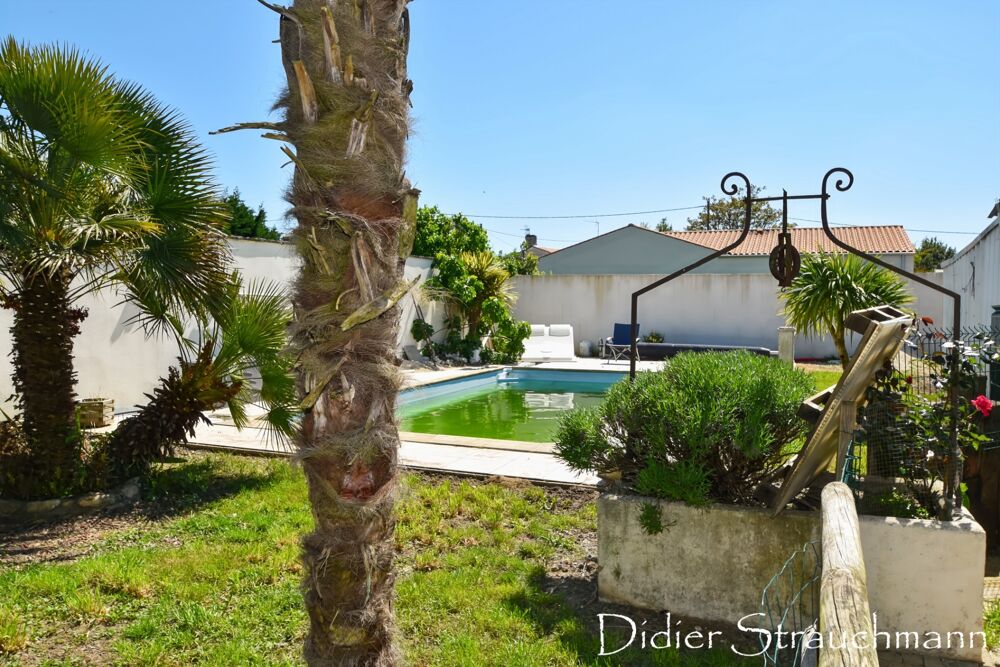 Maison à vendre 7 pièces proche de AIGREFEUILLE D'AUNIS (17)