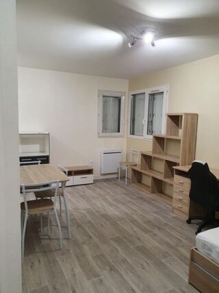  Appartement à louer 1 pièce 25 m²