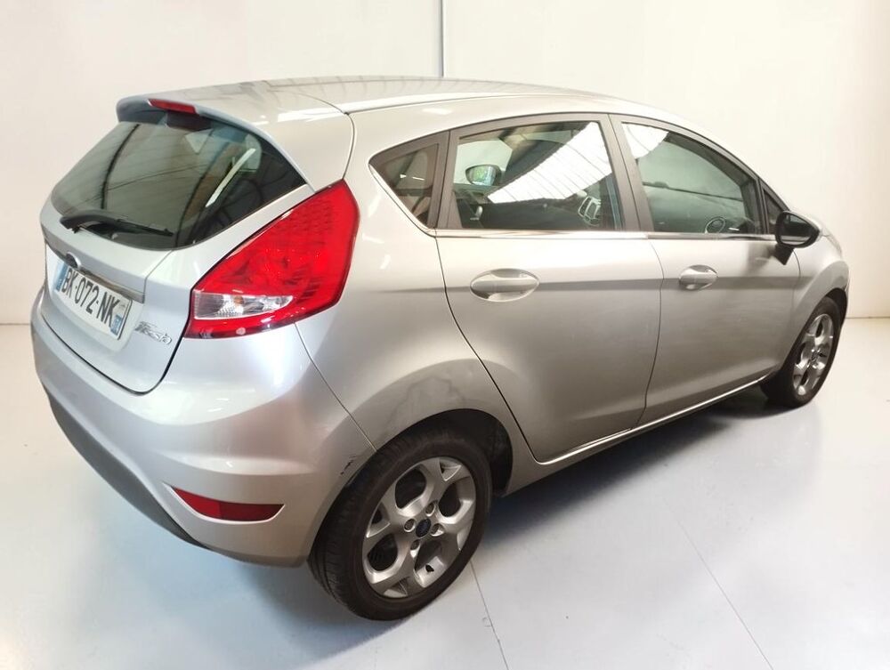 Fiesta 1.4 TDCI 70 TITANIUM 2011 occasion 06640 Saint-Jeannet
