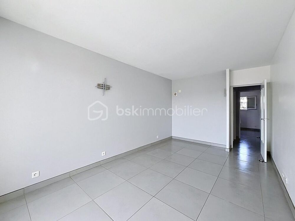 Vente Appartement Appartement 2 pièces rénové avec balcon et loggia – Résidence rénovée – Aucun travaux à prévoir Limeil brevannes