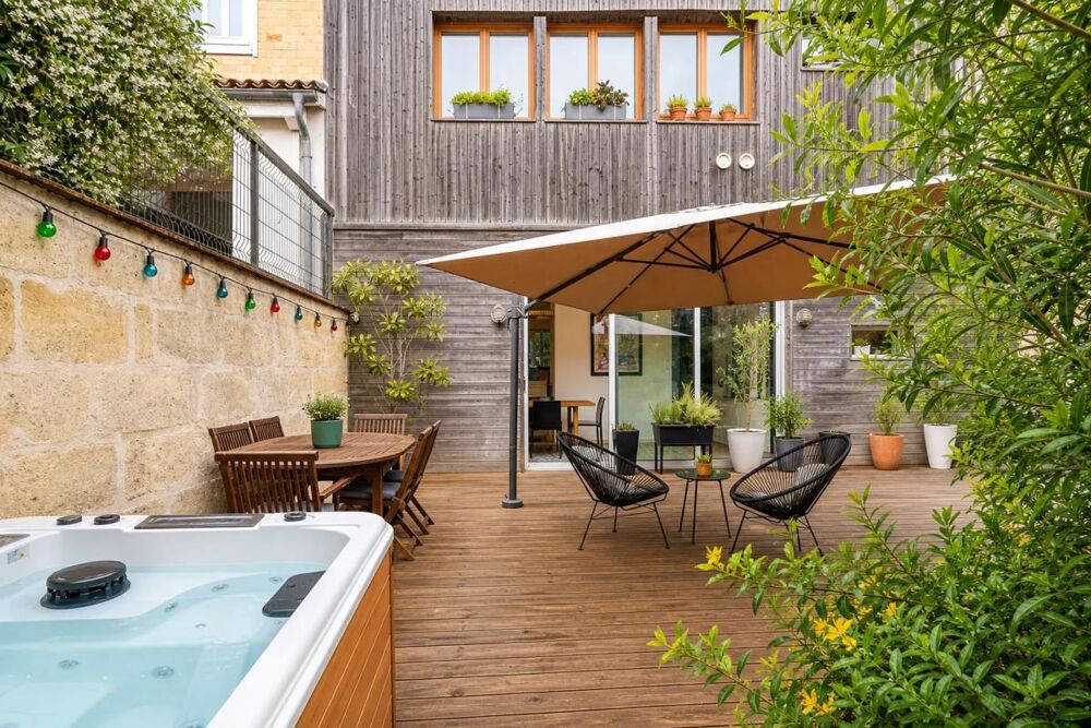 Vente Loft Appartement de 4 pièces de 123 m² à Bordeaux Bordeaux