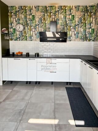  Maison � vendre 9 pi�ces 300 m�