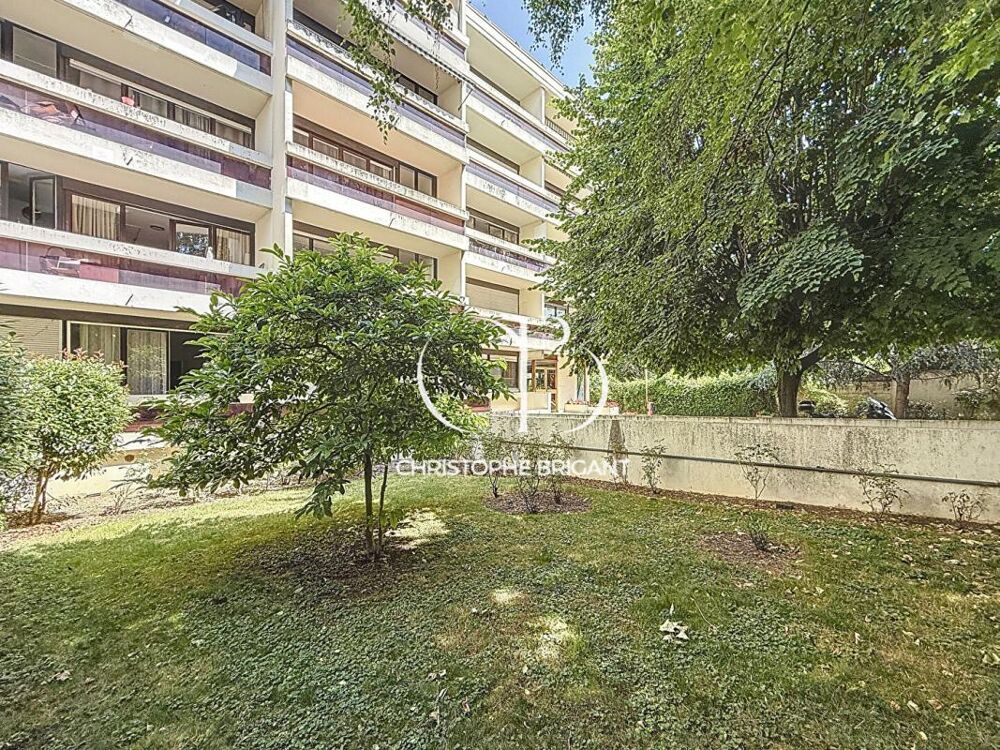 Vente Appartement Grand studio avec balcon au pied du métro Villejuif Léo Lagrange Villejuif