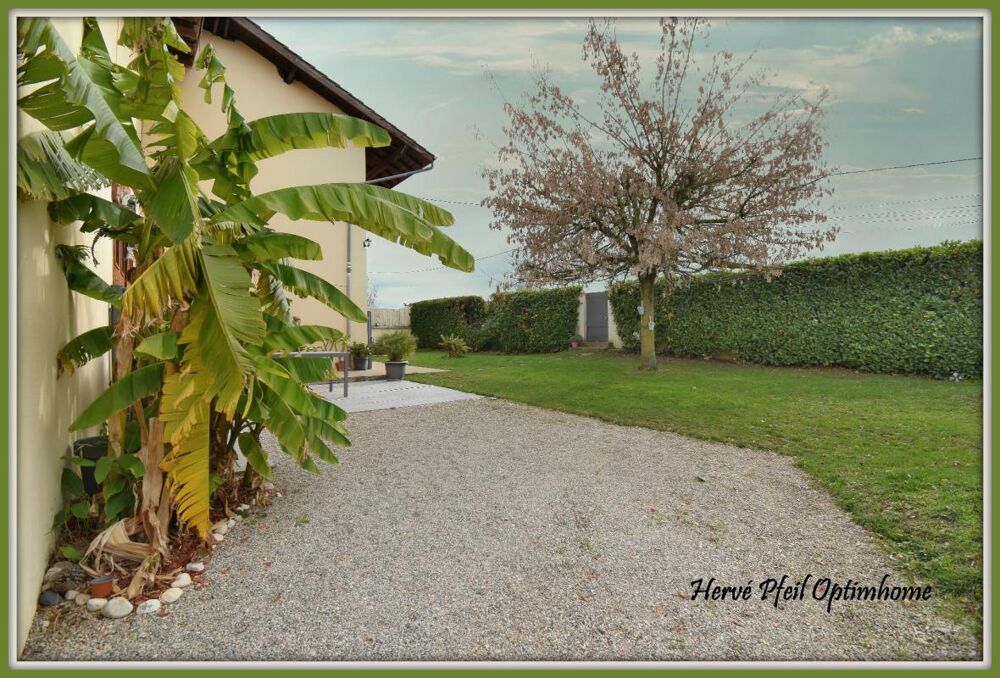 Vente Maison Une maison familiale avec cachet et prestations rénovées-5 pièces ; 135m² sur 1000m² de terrain Brezins