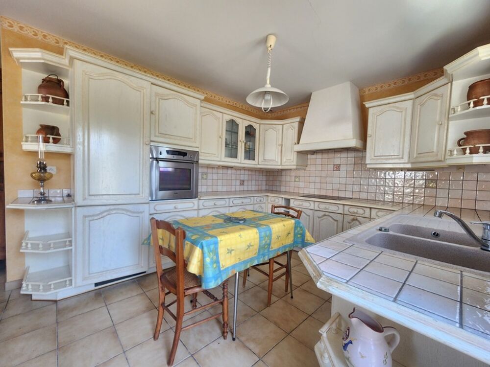 Vente Maison Maison à vendre de plain-pied 139m² - 5 pièces - LE CHATEAU D'OLERON (17) Le chateau d oleron