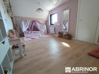  Villa à vendre 5 pièces 156 m²