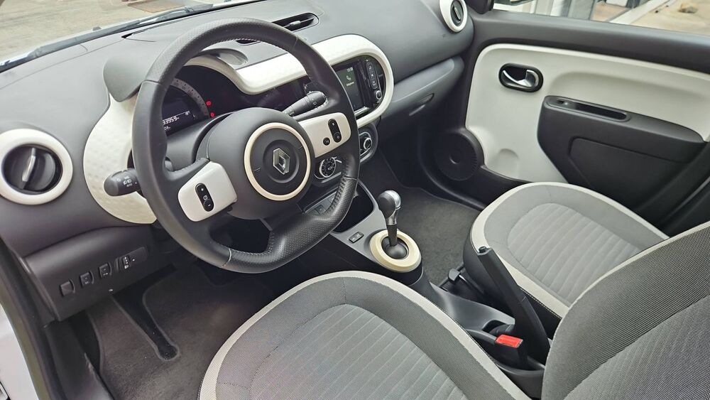 Twingo E-Tech 81 22 kWh Equilibre 2022 occasion 97419 La Possession