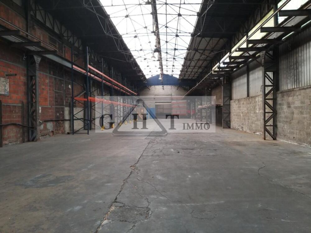   ENTREPÔT-BUREAUX À VENDRE SUR POMMEUSE 