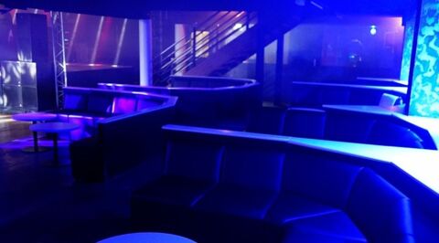   A VENDRE PROCHE RENNES (35) PARTS SOCIALES- DISCOTHEQUE D'ENVERGURE 
